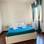 Lejlighed Trastevere Rome's Heart Charming & Cozy 3 *