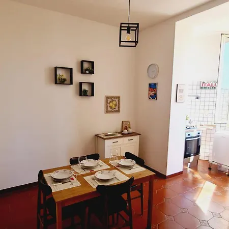 Trastevere Rome's Heart Charming & Cozy 3 아파트 *