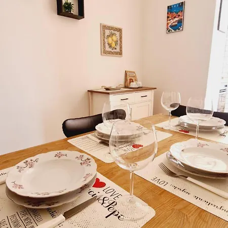 아파트 Trastevere Rome's Heart Charming & Cozy 3 로마