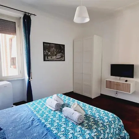 Trastevere Rome's Heart Charming & Cozy 3 로마