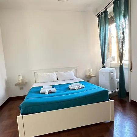 아파트 Trastevere Rome's Heart Charming & Cozy 3 *