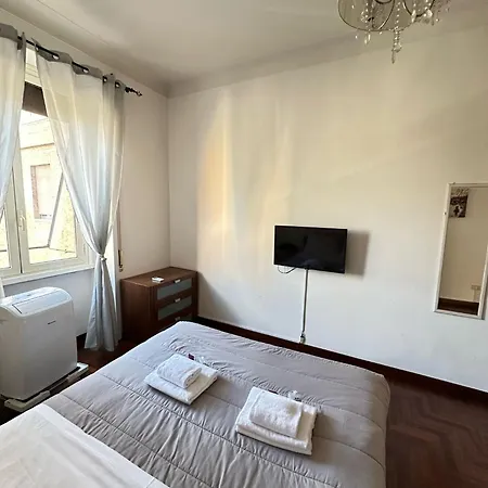 Trastevere Rome's Heart Charming & Cozy 3 로마