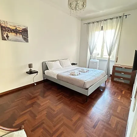 아파트 Trastevere Rome's Heart Charming & Cozy 3 로마