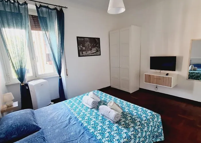 Trastevere Rome's Heart Charming & Cozy 3 דירה