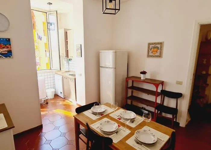 Trastevere Rome's Heart Charming & Cozy 3 דירה *