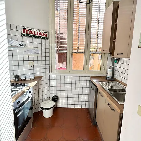 Trastevere Rome's Heart Charming & Cozy 3 Apartment